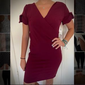 Alexia Admor cocktail dress. Burgundy, size medium.
